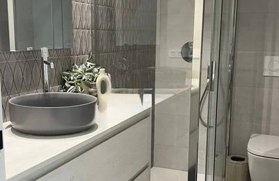 Location longue durée d’un appartement moderne de 2 pièces, 70 m², à Elche, Espagne